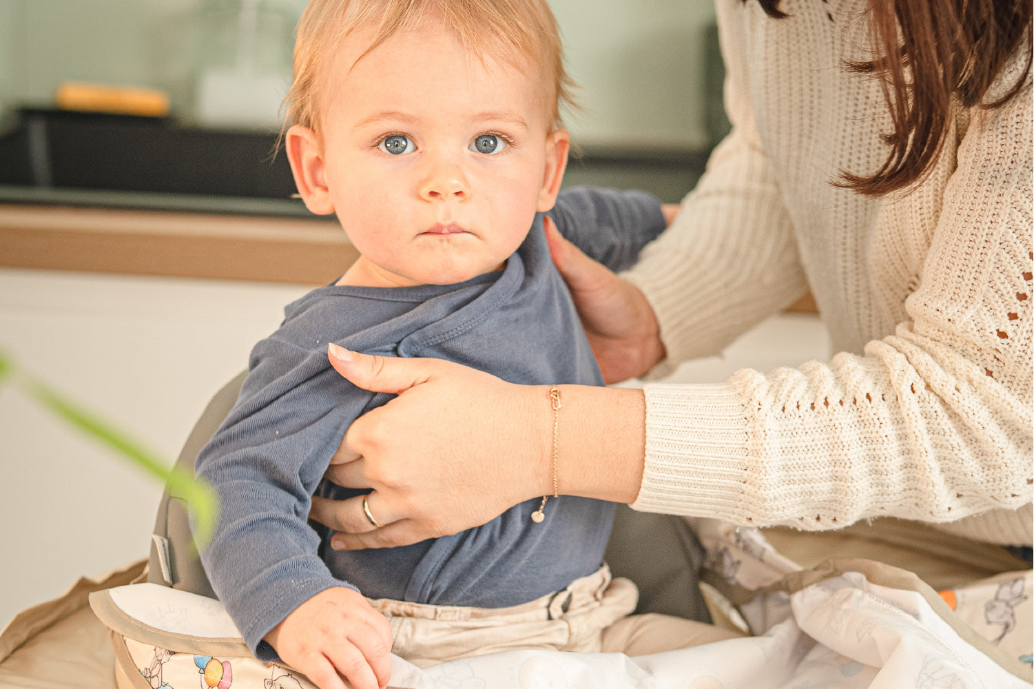 BLW Readiness Signs: How to Know if Your Baby is Ready?