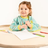 Protection idéale pour les activités manuelles avec le bavoir à manches longues Bibaelin | Ideal protection for arts and crafts with the Bibaelin long-sleeved bib